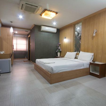 Khon Kaen Ruenrom Hotel Экстерьер фото
